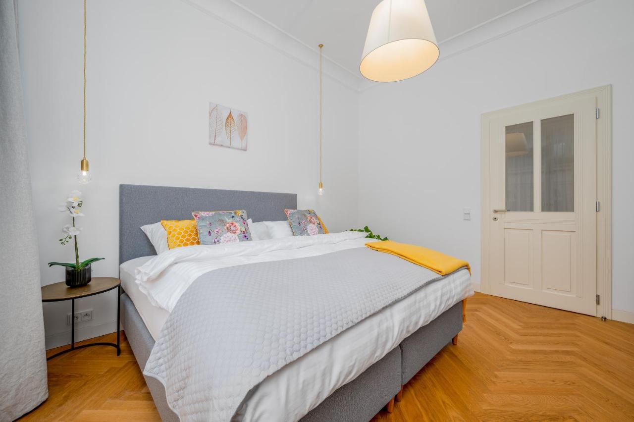 Prague Days - Old Town - Spacious Apartment Екстериор снимка